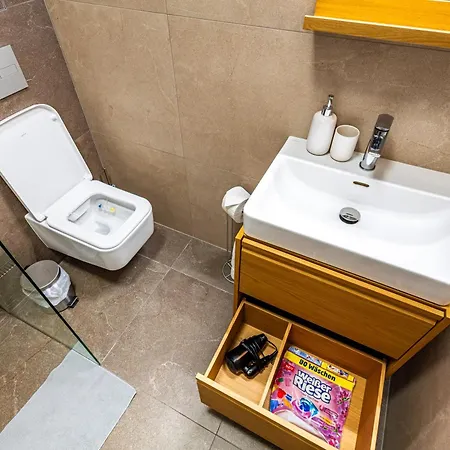 아파트 Jungle - Balcony & Easy Center Access