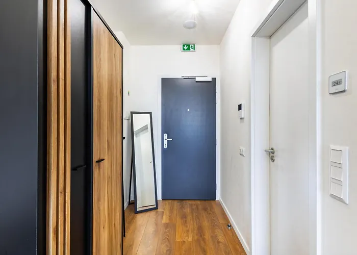 아파트 Jungle - Balcony & Easy Center Access