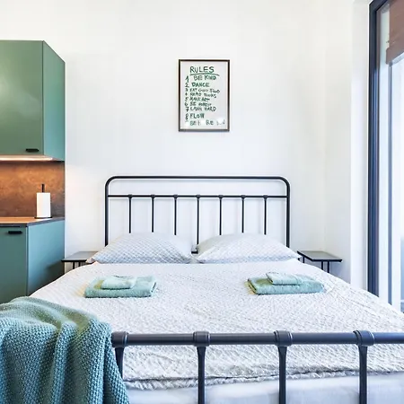 Jungle - Balcony & Easy Center Access * Bratysława